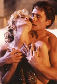 A 30 años de Bajos Instintos: la escena más erótica del cine, la mentira a  Sharon Stone y la bofetada al director - Infobae