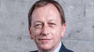 L'Ecole d'arts visuels de Berne et Bienne a un nouveau directeur: Roger  Spindler