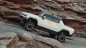 But that begs the question of whether the hummer ev will. First Driving Footage Of The Gmc Hummer Ev The Next Avenue