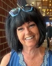 Laura Moos's Instagram, Twitter & Facebook