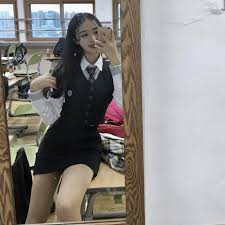 A complete guide to the grammar and history of the korean language. E Korean And Mirror Image 6403954 On Favim Com