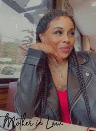 Jewel Singleton's Instagram, Twitter & Facebook