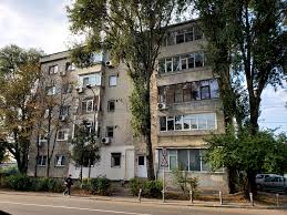 În anul 1872 a fost înființată școala flotilei, la galați, care a reprezentat primul pas spre instituționalizarea unor forme de instruire a ofițerilor de marină. Vergil Chitac Inceputuri ConstanÈ›arealÄƒ ConstanÈ›arealÄƒ