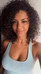 Curly Hairstyles Look More Complicated Then They Actually Are If You Have Not Naturally Curly Hairs And Looking For Som Cabelo Lindo Penteados Fotos De Cabelo