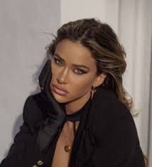 Cindy Prado's Instagram, Twitter & Facebook