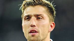Kevin kampl (born 9 october 1990) is a professional footballer who plays as a midfielder for bundesliga club rb leipzig.born in germany, he represented slovenia at international level. Kevin Kampl Spielerprofil Dfb Datencenter