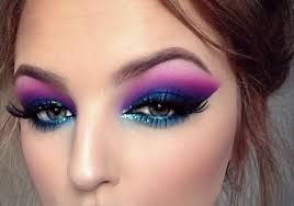 Pin By Augen Make Up On Niebieski Purpurowy Eye Makeup Styles Blue Eye Makeup Gorgeous Makeup