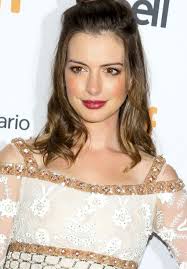 Anne jacqueline hathaway (born november 12, 1982) is an american actress. List Of Anne Hathaway Performances Wikipedia