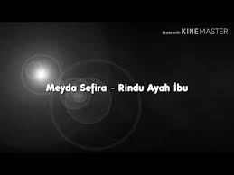 Jarak aku dan dirimu buat aku hancur ibu,,, aku rindu belaian mu saat aku terlelap tidur,, aku rindu perlindunganmu saat aku ketakutan ,,, aku terharu biru ibu… maafkan aku ibu,,, aku pergi dengan kesalahan terbesar,, aku tak sempat membuatmu tersenyum padaku ibu. Rindu Ayah Ibu Meyda Sefira