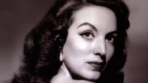 María Félix. Así lució en película francesa de 1954- Grupo Milenio