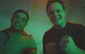 Disse que eu sou fraco, que eu sou isso e sou aquilo. Matheus E Kauan Apresentam E Problema Veja O Clipe O Fuxico