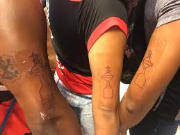 The conmebol libertadores, also known as the copa libertadores de américa (portuguese: Torcedores Fazem Fila Na Sede Do Flamengo Para Tatuar O Trofeu Da Taca Libertadores Rio De Janeiro G1