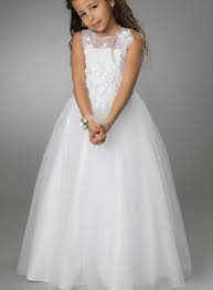 Le raffinement et le style se retrouvent sur chaque look rosa clará. Tenue Communion Www Macj Com Br