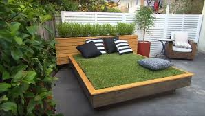 Sitting On The Lawn Just Got More Comfortable Backyard Furniture Diy Outdoor Furniture Outdoor Daybed