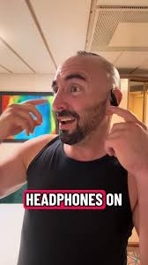 This post brought to you by amateur travel season and inconsiderate  a**holes everywhere. #getbonked #headphones🎧 #putyourheadphoneson  #courtesy #decency