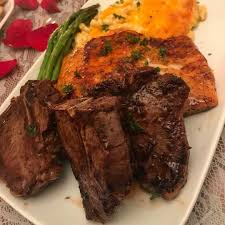 Who Tryna Eat Doe Pull Up 201 Courtland St Ne Atlanta Ga 30303 Cash Only If You Want Delivery Order Thru Postmates Doorda Soul Food Food Dinner