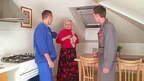 Naughty granny pleases two repairmen. Free Naughty Granny Video Porn Sexoficator