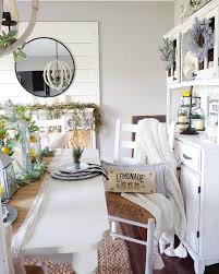 Jan 14, 2021 · regency chairs with silk cushions surround a saarinen table tucked away in a cheery corner of the kitchen in this colorful apartment. Top 34 Dining Table Decor Ideas