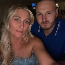 Graceland or Dollywood road trip from Nashville?