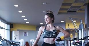 Tv8 ekranlarının fenomen yarışma programı survivor'da 2021 gönüllüler kadrosu belli oldu. Survivor Aleyna Kalaycioglu Nun Hikayesi Izleyenleri Aglatti