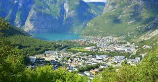 Anglicized form of the traditional gaelic name ard(gh)al, composed of the elements and high or possibly art bear + gal valour … first names dictionary. Ovre Ardal Store Norske Leksikon