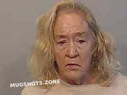 Stephanie Wickwire's Instagram, Twitter & Facebook