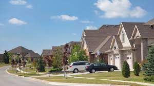 While aaa offers a wide range of discounts and coverage options, its full product offerings aren't available everywhere, and its services. Aaa Insurance Review 2021 Auto Home And Life Bankrate
