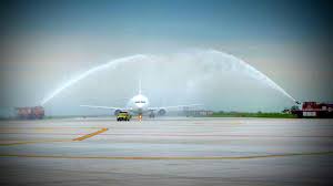 Porównujemy koszty bezpośrednich lotów i lotów z przesiadką w 750 liniach lotniczych. Tarom AnunÈ›Äƒ Redeschiderea Rutei Estivale Satu Mare ConstanÅ£a Gonext