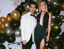 Remember that coffee cup incident? Joe Jonas And Sophie Turner Gave Their Baby The Cutest Name Ever L Officiel Brazil