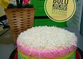 Makanan ini rasanya manis dan super lembut di mulut. Resep Bolu Kukus Pelangi Lembut 2 Telur Oleh Haeni Cookpad