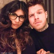 Star chef robert sandberg as part of our. Mia Khalifa Moves Up Her Wedding To Fiance Robert Sandberg To 2020 Justnje