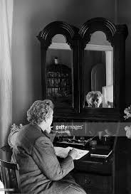 1950 English Crime Writer Agatha Christie At Her Home Winterbrook House Wallingford Berkshire Now Oxfordshire Agatha Christie Agatha Famous Detectives