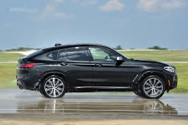 Video Edmunds Drives The Bmw X4 M40i Bmw X4 Bmw Sports Cars Luxury