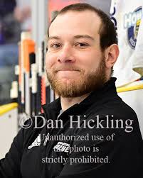 Taylor Metzger's Instagram, Twitter & Facebook