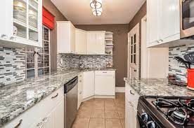 Galley kitchen lighting ideas contain 10 ideas that provide ray for your narrow kitchen as well as make its ceiling a trendy area to look up. Small Galley Kitchen Klassisch Kuche New York Von Best Plumbing Tile Stone Houzz
