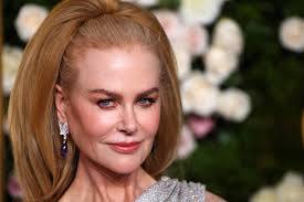 Demi Moore diz que filmar 'A Substância' desafiou seu ego