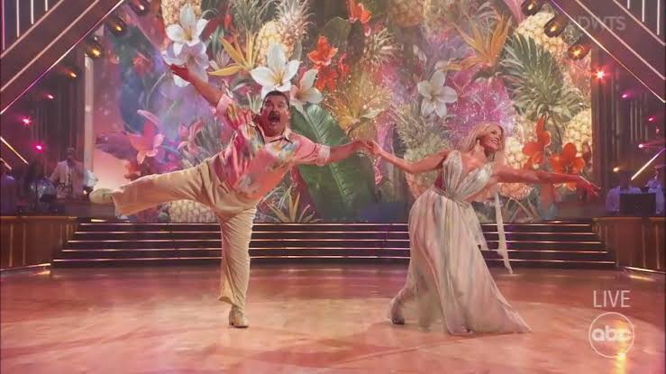 Dancing With the Stars-Yacht Rock Night-2026-09-29-0.mp4