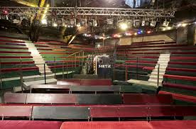 Le café de la gare est créé juste après les événements de mai 68 par un groupe d'amis qui ont restauré une vieille fabrique. Cafe De La Gare A Paris Programmation Et Reservation