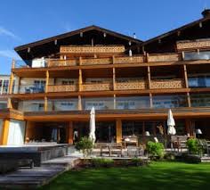 Set near lakes, gutshof wolfgangsee resort & event hotel offers soundproof rooms with garden views. Hotelbilder Hotel Seevilla Wolfgangsee St Wolfgang Im Salzkammergut Holidaycheck
