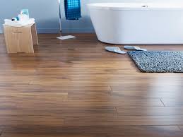 Les parquets en teck de premibel parquet vous offrent un large choix d'utilisation. 10 Parquets Salle De Bain Des Grandes Enseignes De Bricolage