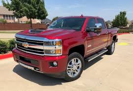 Drivers naturally expect to harness herculean power when they're behind the driver's seat of a chevy silverado 2500, and the latest model never disappoints. 2018 Chevrolet Silverado 2500hd Duramax Diesel Is A Tough Workhorse Carprousa
