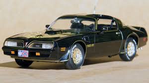 The interior was complete and set aside. 1 25 Scale Smokey And The Bandit Firebird Trans Am Finished Model Youtube