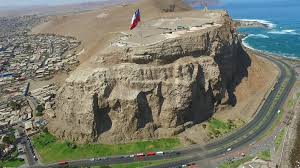 La batalla de arica fue un enfrentamiento bélico dentro de la guerra del pacífico, un conflicto armado que enfrentó a chile contra la coalición formada por perú y bolivia. Restringen Actividades En La Cima Del Morro De Arica Por El Riesgo De Derrumbes Y Grietas Emol Com