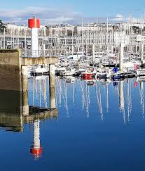 Le Port Du Chateau De Brest De La Digue Bresttu Y Nais Tu Y Restes Bellebretagne Airmarin Ilovefinistere Sea Port Zen Brest Landmarks Times Square