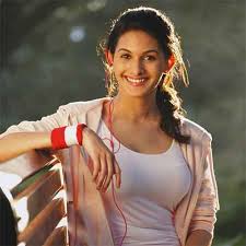 Amazon prime video announces the digital premiere of 'koi jaane na' on 27th may, 2021 with kunal kapoor and amyra dastur in lead roles. Amyra Dastur Goes Vocal On Live In Relationship And More