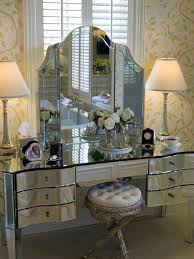Particularly angular contemporary dressing tables give the room a modern touch, or you can choose a modern. 20 Dressing Tables For The Contemporary Bedroom