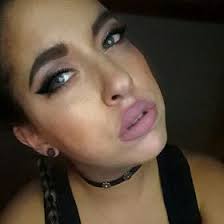 Mayra Cortés (dulceloquraaa)