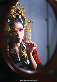 weibo 花折颜 模特 张起灵是水母母母的摄影 后期 原博妆造 佳佳不叫鱼籽师傅 知竹zz 姬小妖 夏弃疾 抄送 汉服荟