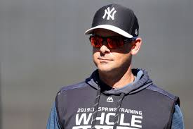 Get the latest news, stats, videos, highlights and more about third baseman aaron boone on espn. Yankees Fans Sure Aren T Happy With Aaron Boone Right Now Pinstripe Alley