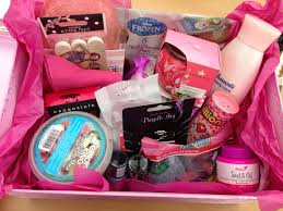 Birthday Gift Box Ideas For Her Made My Friend This Gift Box For Her 16th Birthday 16th Birthday Gifts For Best Friend Best Friend Christmas Gifts Cute Birthday Gift